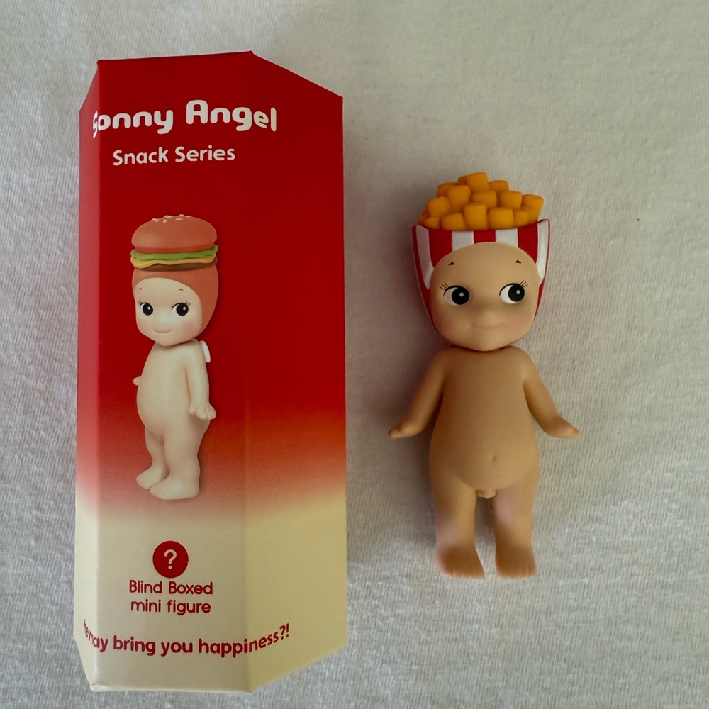NWT Sonny Angel Snack Series Mini Figure - French Fries.